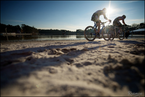 racing by the lake (di kristof ramon)