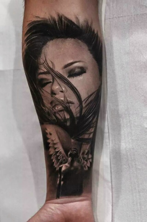 girl tattoo