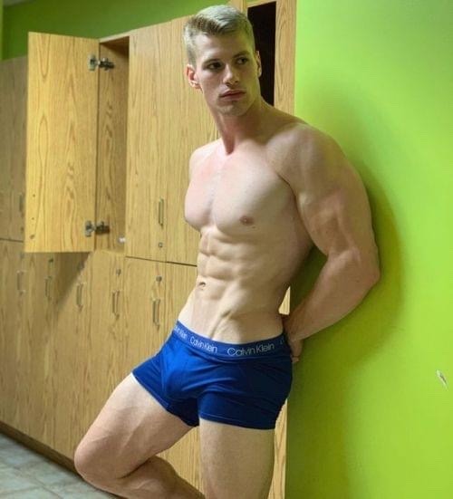 Mouthwatering-Men: