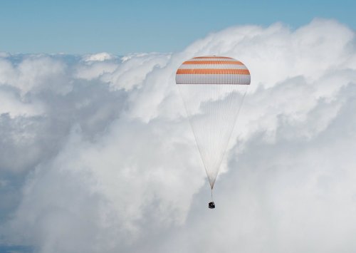 Soyuz TMA-19M descent, 18 June 2016