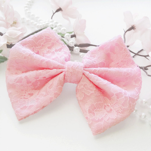 bobateahee:  Cute spring time hair accessories from Sweetheart Bows~ use thecode "boba" to get a 10% discount! x x x x x x x x x 