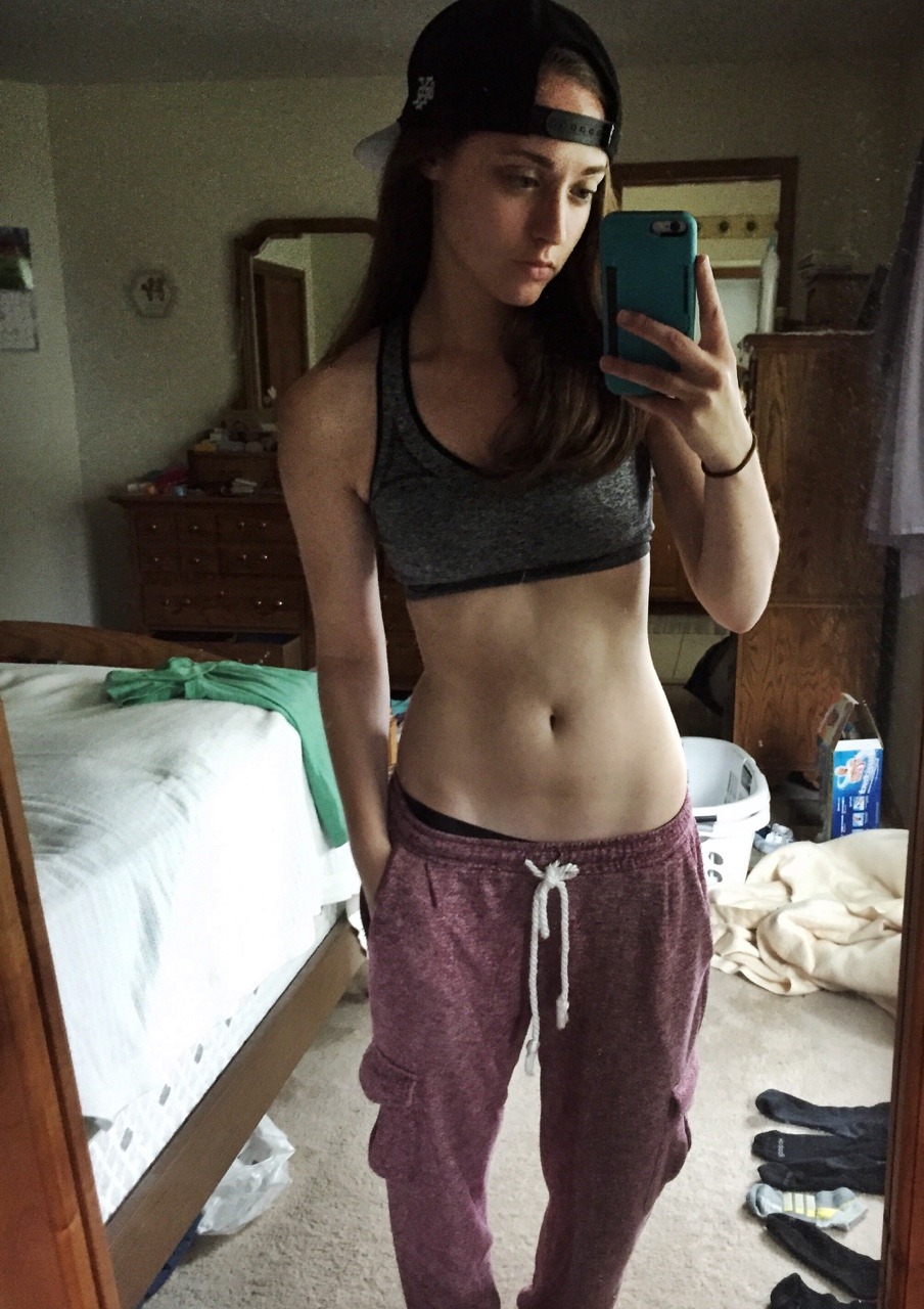 prettydamnrecklesss:  Maybe one day I’ll have abs 