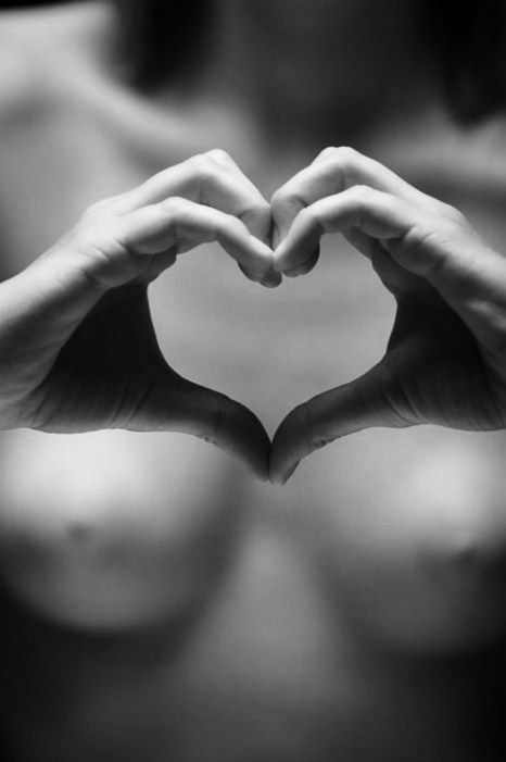 drsexcellence:  Don’t play with her heart, there’s only one. Play with her breasts, she has two of them 😉