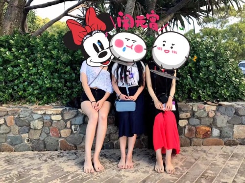 yq911101: 老婆说又有两个同学知道我的绿帽奴属性了！！