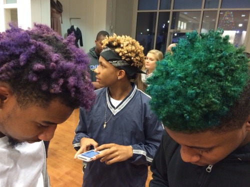 realteen101:  cunt-lyfe:  foreverpruned:mahonablu:  الأزياء و الرفاهية  Black boys with color in there hair should be the new wave  i miss my purple hair everyday  make sure it looks good on you