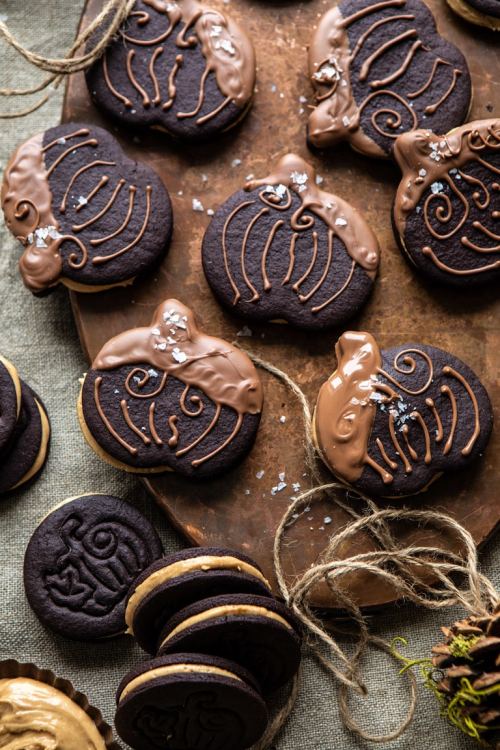 sweetoothgirl: peanut butter stuffed chocolate jack-o’-lantern cookies