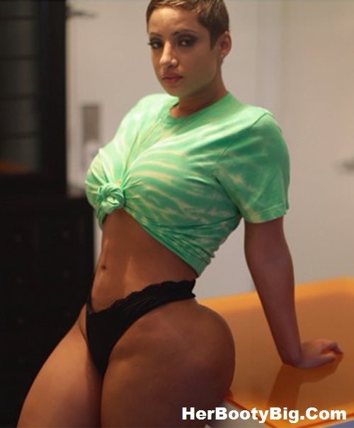 XXX HerBootyBig.Com Woman Curves Perfect Butts photo