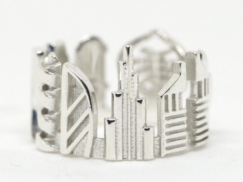 culturenlifestyle:Elegant Cityscape Rings by Ola Shekhtman Jewelry designer Ola Shekhtman (previously featured here) began her professional career as a goldsmith student in St. Petersburg, Russia. Shekhtman’s exceptional talent allows her to hand make
