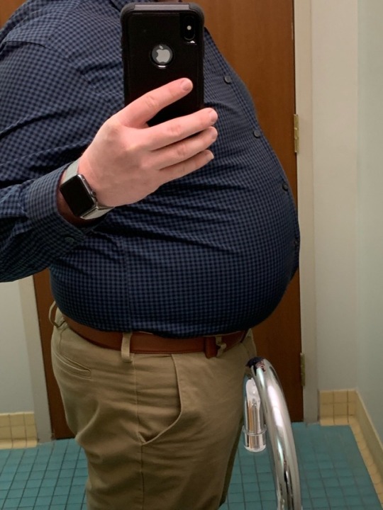 slowlygrowingbelly:     When the food is just too good  
