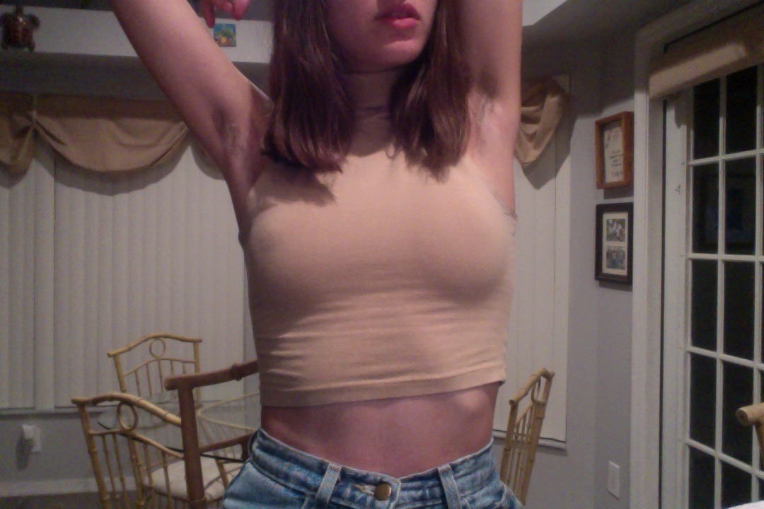ascellearmpits:  girlslimee:  hairy girls club   hmm sexy young girl with little