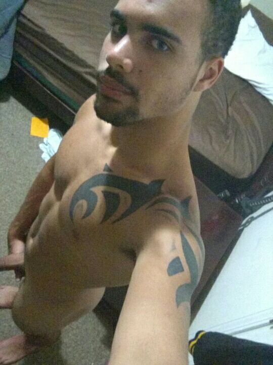 straightdudesnudes:  Let the biracial stud fest commence! Darrin is a hot biracial