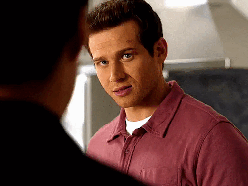 EVAN "BUCK" BUCKLEY 9-1-1 (2018) 4.08