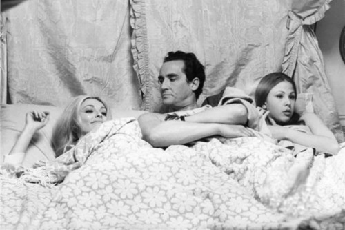 Sharon Tate, Vittorio Gassman, Ottavia Piccolo in “12+1″ /The Thirteen Chairs. Screenshots and promo