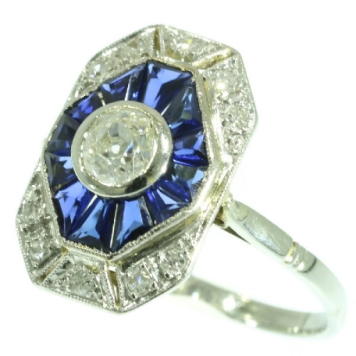 A sapphire ring that pops and to pronounce your love forever.www.antiquejewel.com/16154-0110