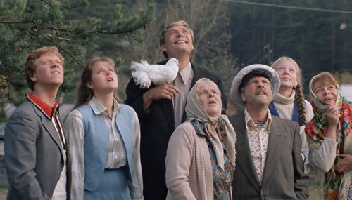 Love and Doves (1985) dir. Vladimir Menshov
