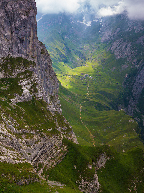 55mint:  Appenzellerland by pboehi on Flickr. 
