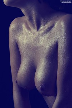 schamlosigkeit:  “Waterdrops” by Pavel