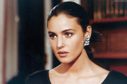 bellucci-bella:  Monica Bellucci in TV movie