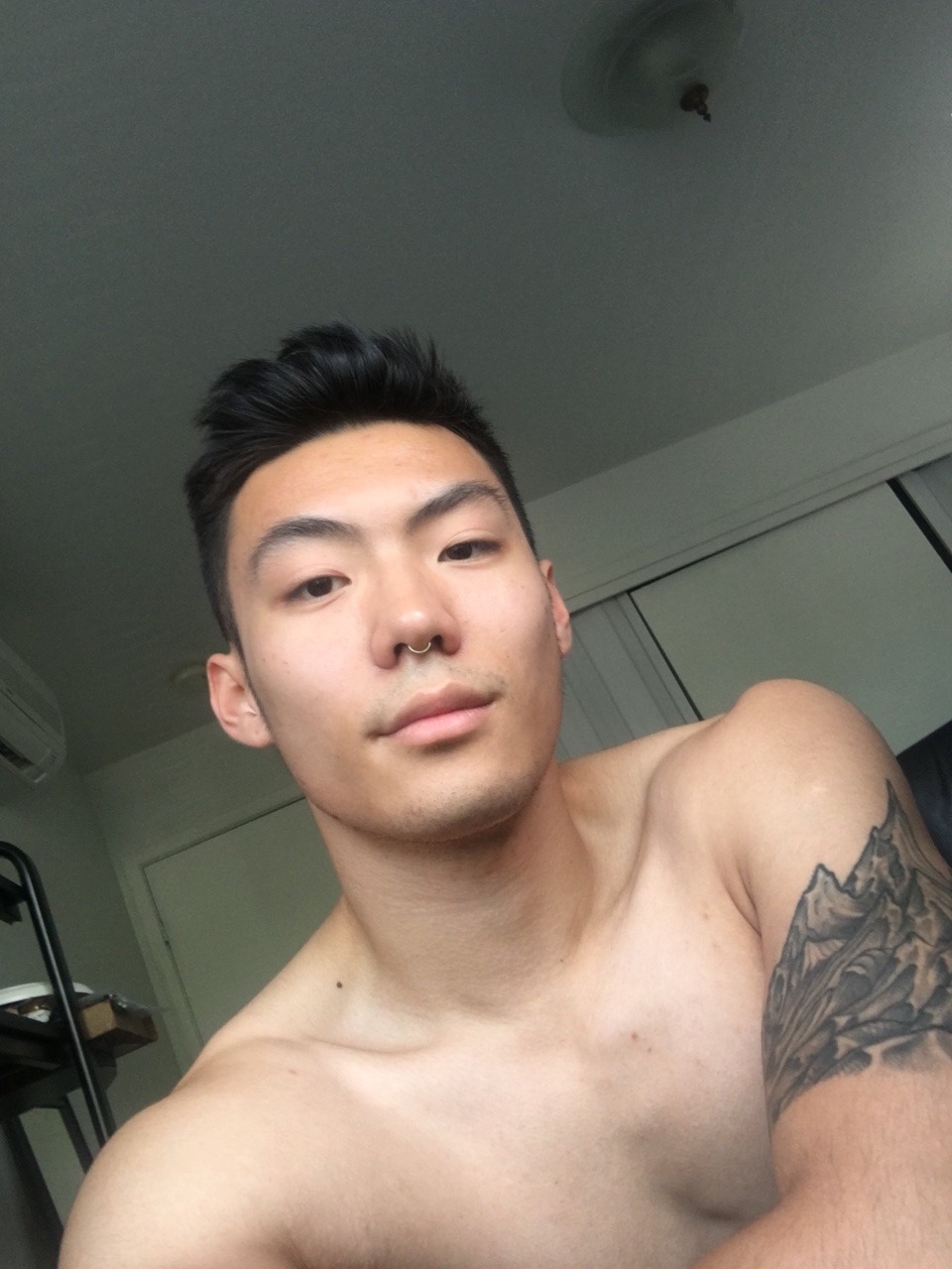 princeofseattle:Got shit on by my epi class but my skin cleared at least