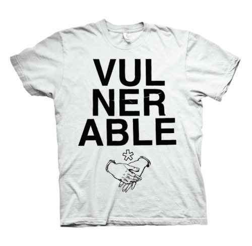 dollfluff:  landspeedrecord:  * VULNERABLE - Kilo Vet Bill Fundraiser Shirts *KILO’s vet bill is a lot higher than I can afford. He  got some treatment on a skin infection which was a result of his bad  allergies and constant reoccurring yeast infection