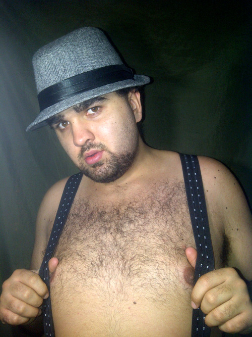 sevenbear14:  a little Thursday cam fuck-about 