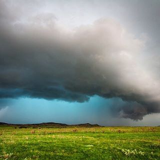 tornadotitans:#Supercell #thunderstorm SW of Cooperton, #Oklahoma on April 13, 2012. This #storm pro