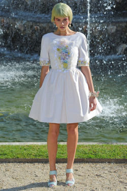 mulberry-cookies:  Chanel Cruise 2013