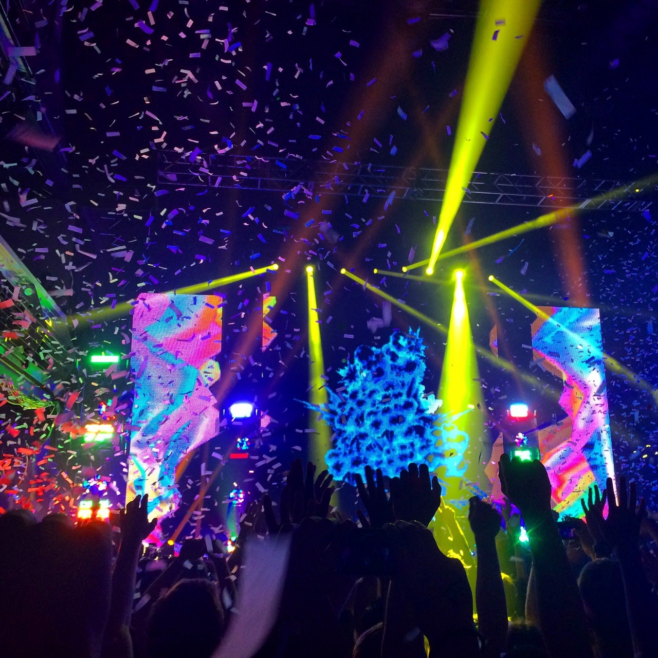 mikemcclatch:  Porter Robinson was probably the best show I’ve ever seen. 