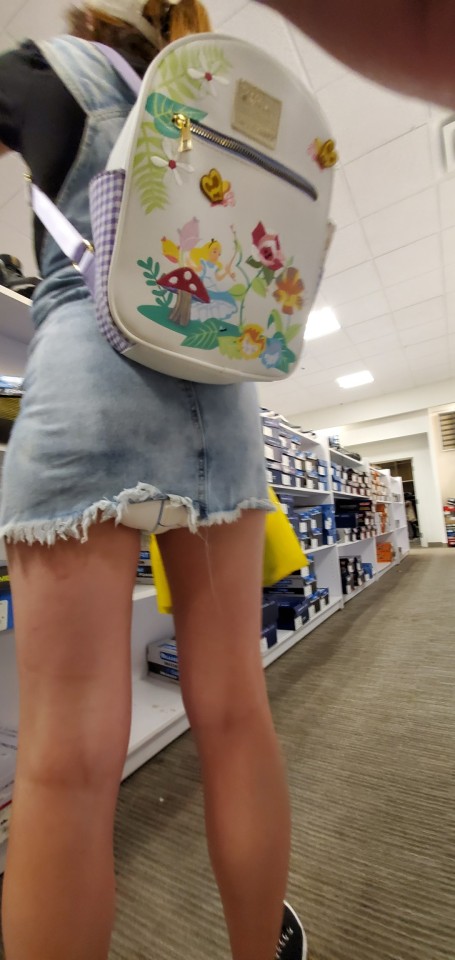 diaper girls in public on Tumblr