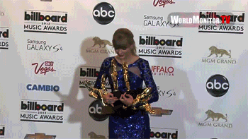 mosaicbrokenhearts:you can tell by her face that she’s like “don’t drop one don’t drop one pull it t