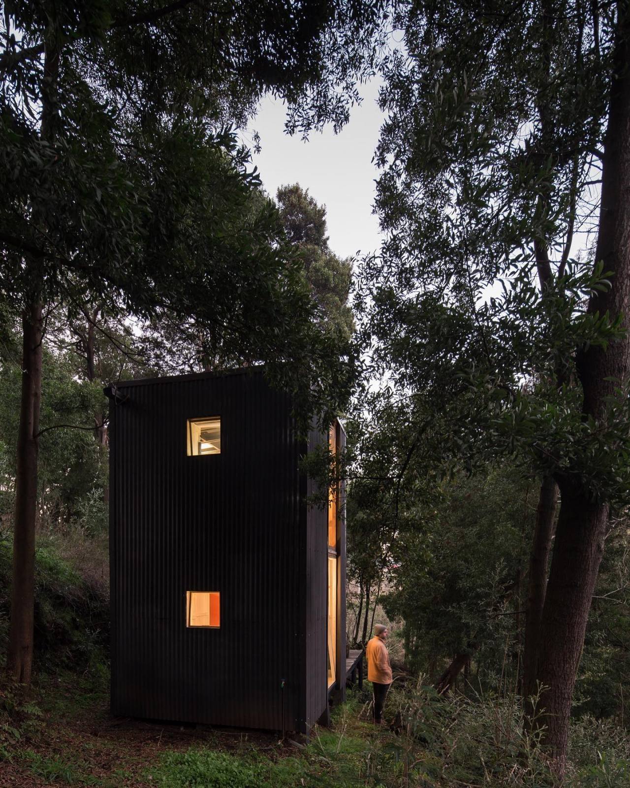 Refugio 3x3 by Estudio Diagonal in La Unión, Chile.  Photographs by @nicosaieh More photos on @cabinporn.