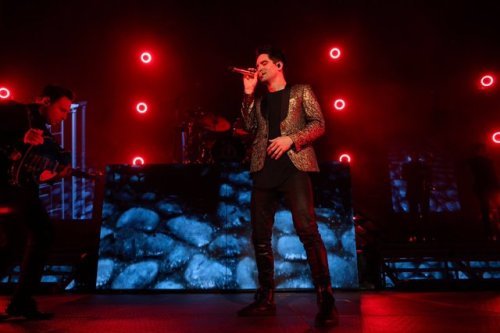 ModaCenter: Thank you, @panicatthedisco!