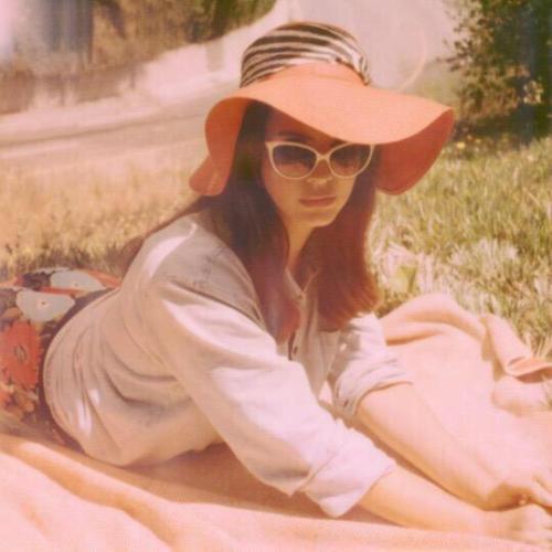 floridakiloos:    Lana Del Rey by Neil Krug   