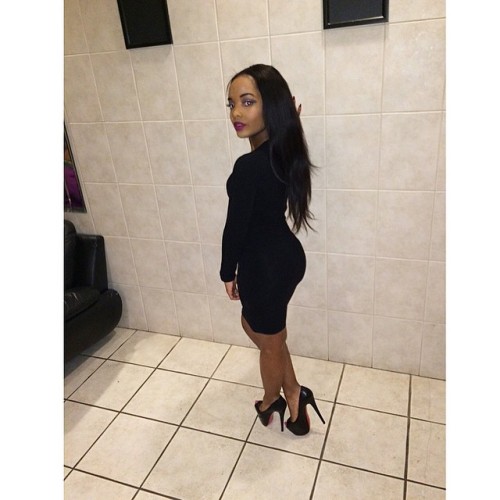 undress-thebarbiee:  @d0lly.t