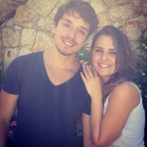 bernardofalcone:  O resultado desse Papo Torto, digo, Papo Reto com a @jhuliecampello vocês conferem em breve no site dessa doida: simplesmenteluxo.com 