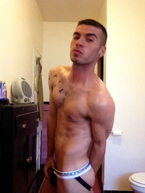 carloshuezo:Some other pics wearing Andrew Christian…. And I know it will be hard to notice but I got a haircut.