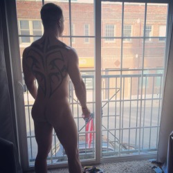 phillinupmpls:  #bodybuilder #physique #cake