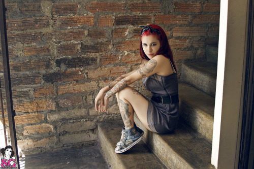 snehi21:   Ellys Suicide Girl 