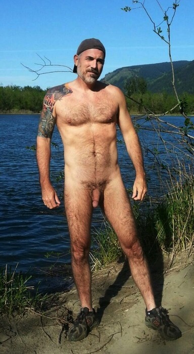 maturehairydaddies:  MATURE HAIRY DADDIES http://maturehairydaddies.tumblr.com 