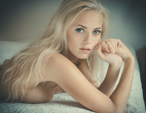 boobs-book:  CUTE NUDE TITS HERE 