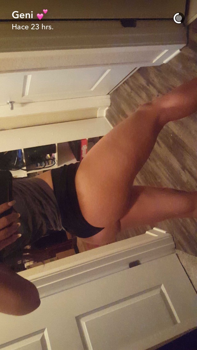freemind-freebody:  👻Missgenii❤️ #snapchat #snapchatgirl #hotsnaps #hotgirl