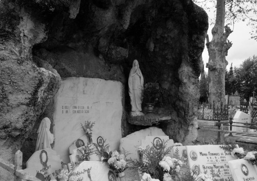 garyrob:  Fantastic monument. Lourdes grotto replica. This reminds me of my trip to Lourdes when I was a teenager. My trip to Lourdes was a life changing experience. 