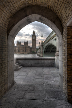 nichvlas:  Westminster (by perkster24)