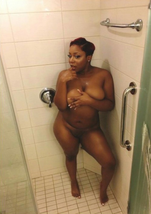 infective757:  Brittney Honey