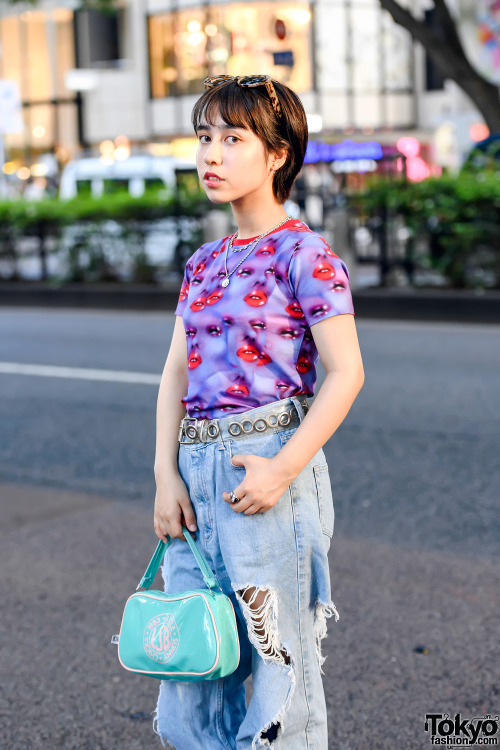 Samaco - a 16-year-old Japanese high school student who we often see around Harajuku lately - is wea