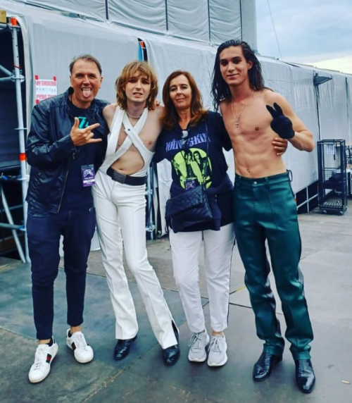 mammamiaskin: Thomas and Ethan with Thomas’s parents at Rock am Ring 2022June 3rd 2022 (x)