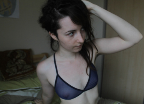 luna-fae:  My dreads are just over a month old, hoorah! Feeling very proud today, so spent the afternoon taking photos in my favourite bra… Complete with furry pits! :3 Happy Monday!  Wow.. Breath taking