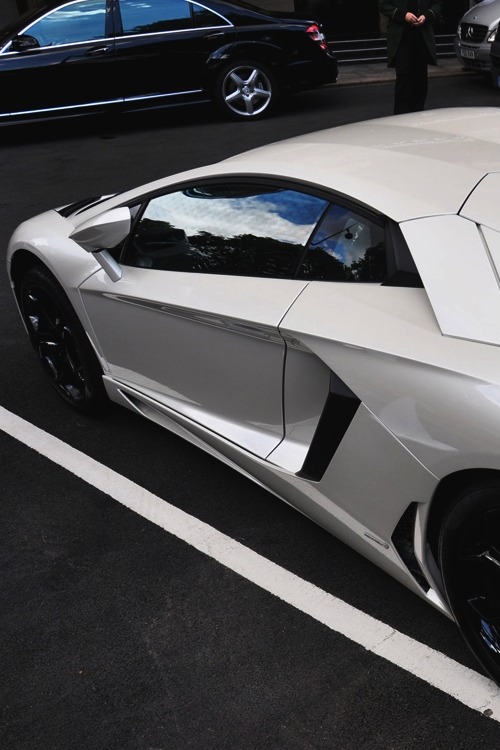 millionaired:  Aventador | Millionaired
