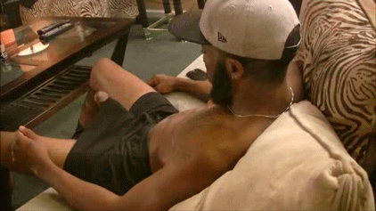 dickandnutt:Apollo getting sucked up, slurped on, then cumming on his servant Dagger’s face