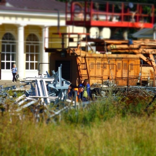 Oktyabrskaya #Railway 🚂 🚉   “Aerodrome” microdistrict / #rail #station #Gatchina #Russia #travel   http://en.wikipedia.org/wiki/Gatchina  ________________________ One sunny 🔆 day. August 13, 2012 ________________________  #turism